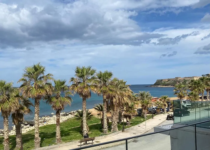 Eftihia Apartments By The Sea
