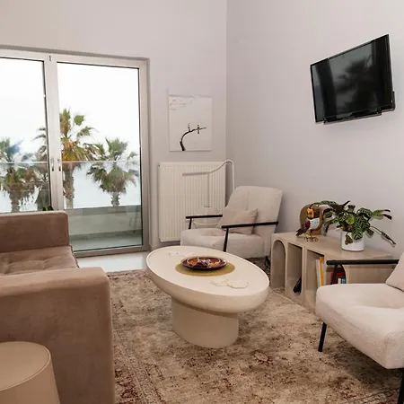 Eftihia Apartments By The Sea 雷斯蒙 Exterior photo